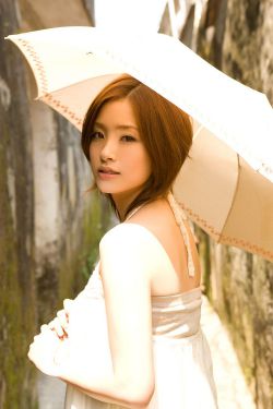 山岸逢花